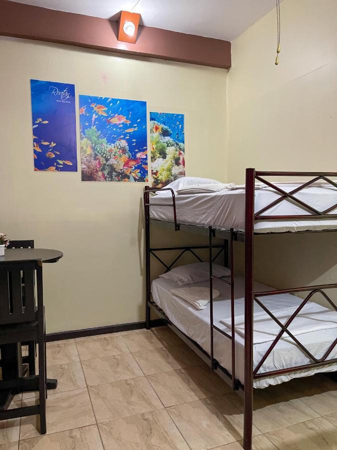 B Aparts Hotel Coxen Hole Kültér fotó